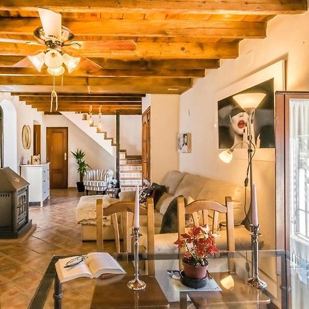 Pet Friendly Home In Hornachuelos With Kitchen 외부 사진