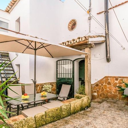 Pet Friendly Home In Hornachuelos With Kitchen 외부 사진